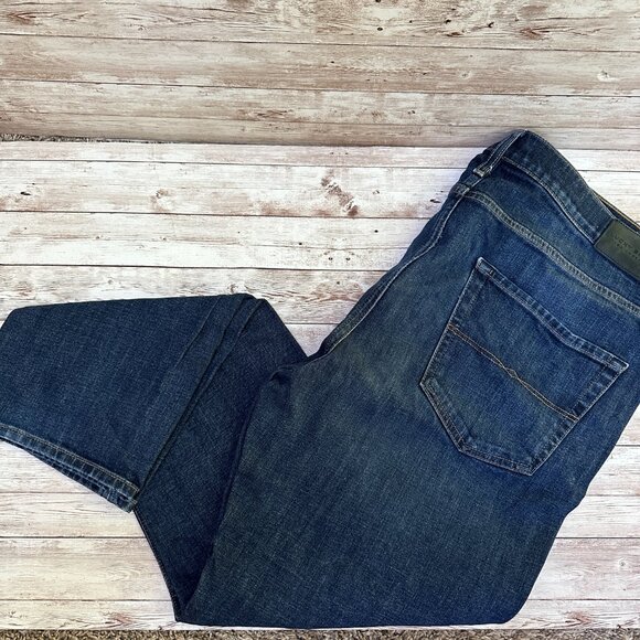 Men's Lucky Brand Jeans - Athletic Slim Fit - Picture 4 of 4